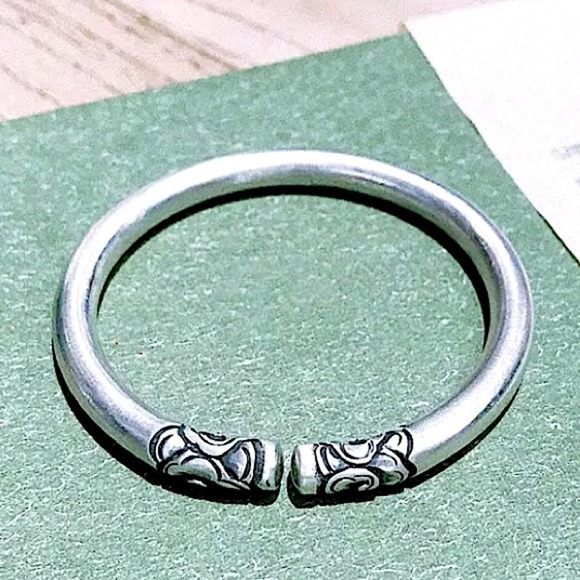 Sterling Silver Irregular Flower Pattern Bangle Bracelet - Picture 2 of 16